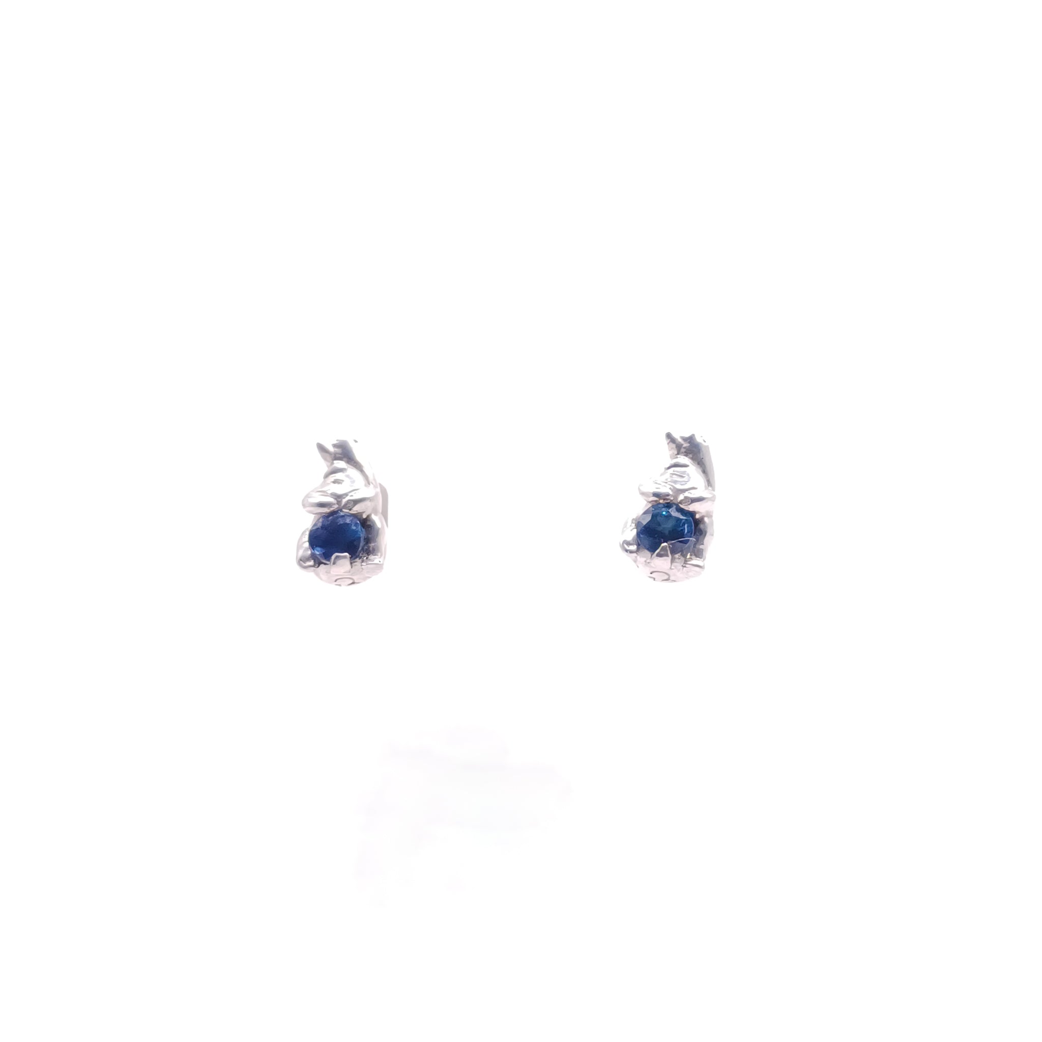 Aretes Mamá Osa Polar con Zafiros - Paula Guzmán