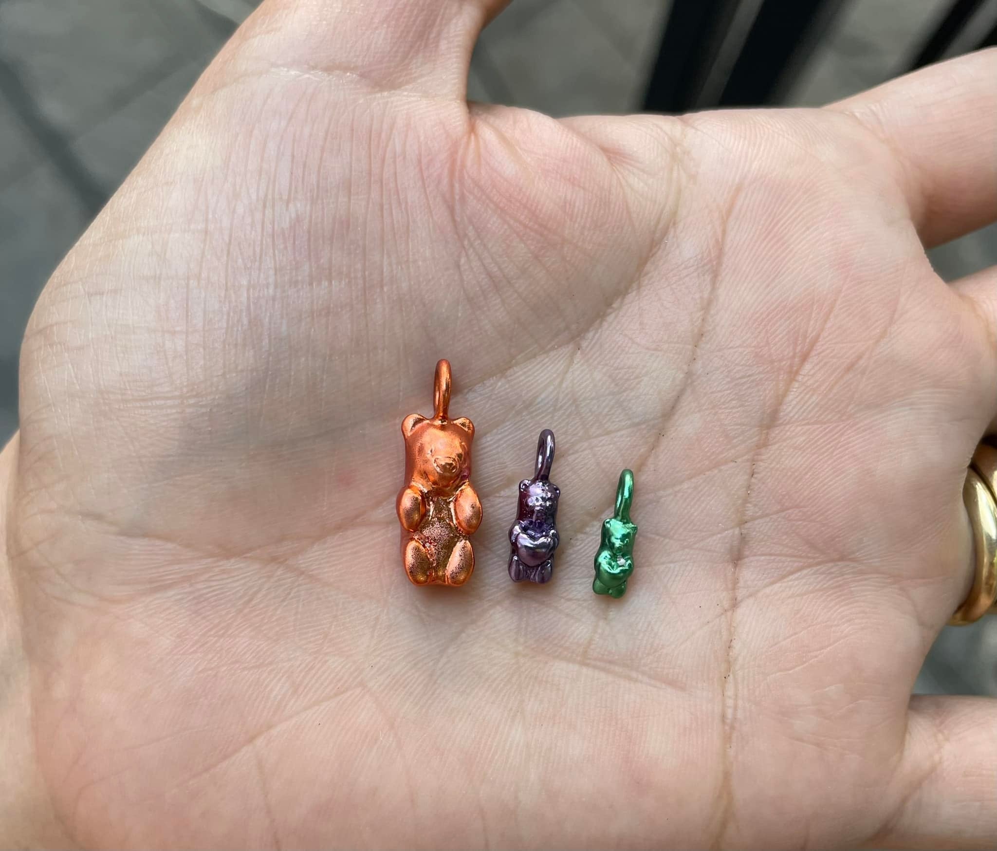 Dije gummy bear grande corazón - Paula Guzmán