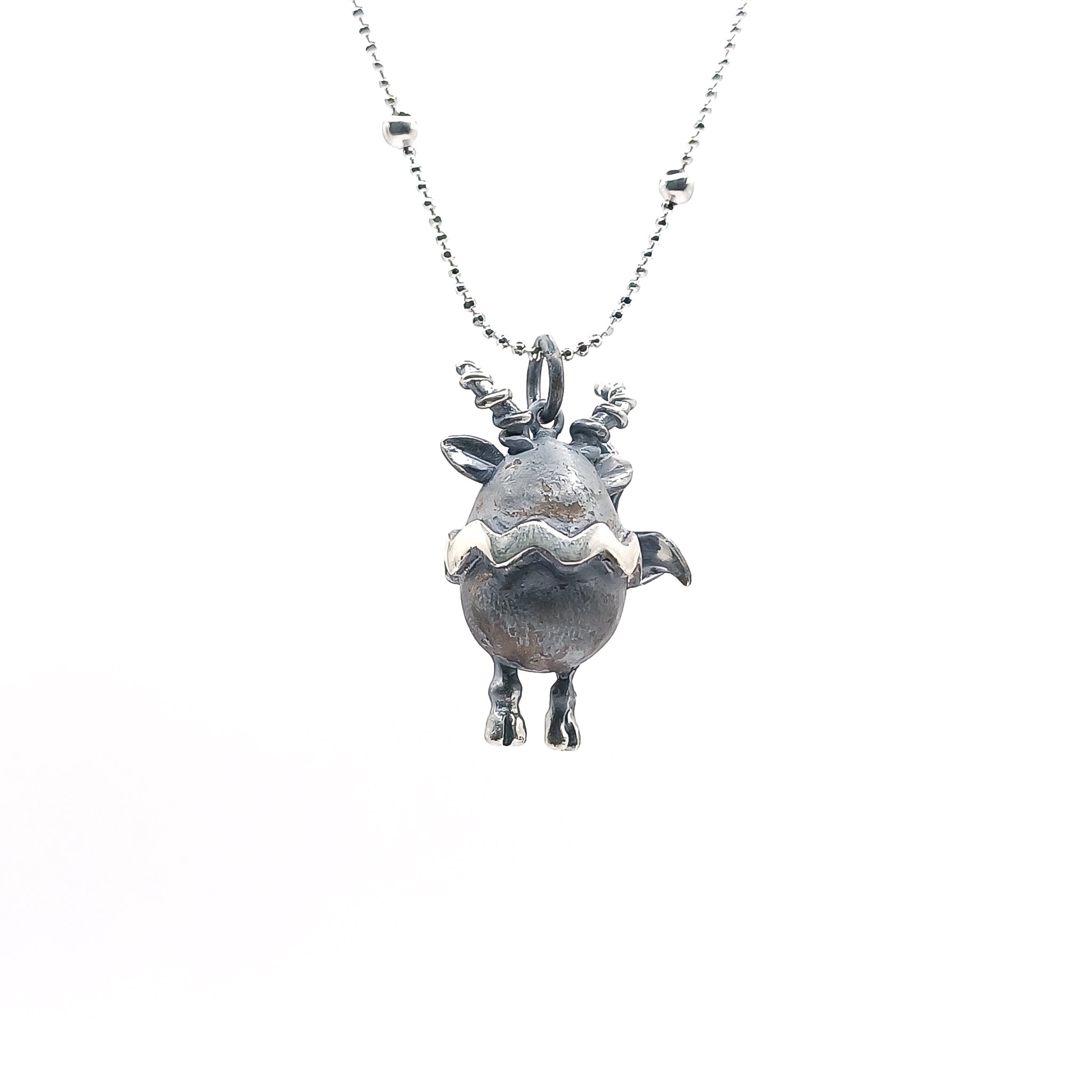 Huevo Capricornio Pátina - Paula Guzmán